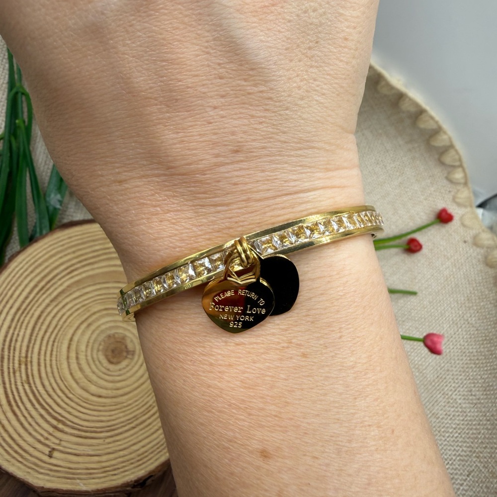 Gold Bracelet with Heart Charms Steel